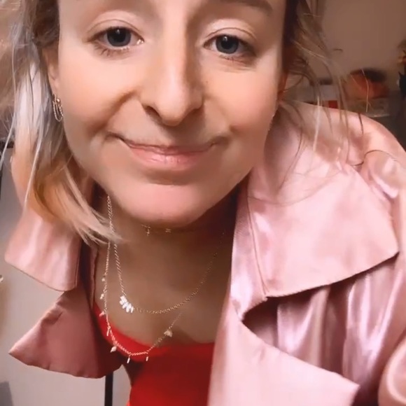 Meet your Posher, Beckie - Picture 1 of 1